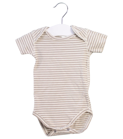 A Beige Short Sleeve Bodysuits from Quincy Mae in size 3-6M for girl. (Front View)