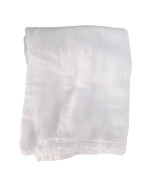 A White Swaddles from ClevaMama in size O/S for neutral. (Front View)