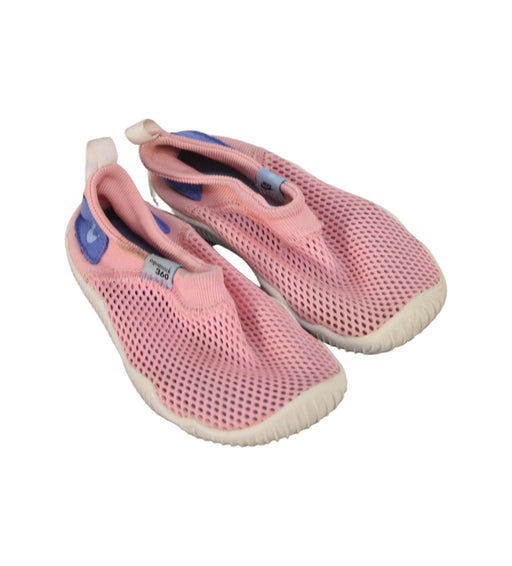 A Pink Aqua Shoes from Nike in size 18-24M for girl. (Front View)