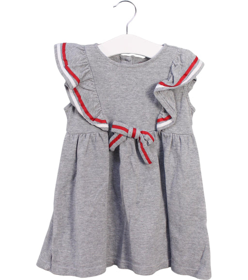 A Grey Short Sleeve Dresses from Chickeeduck in size 2T for girl. (Front View)
