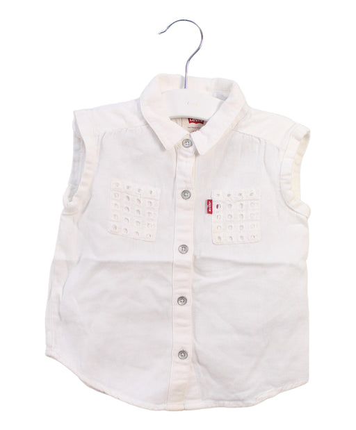 A White Sleeveless Polos from Levi's in size 2T for girl. (Front View)