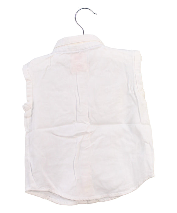 A White Sleeveless Polos from Levi's in size 2T for girl. (Back View)