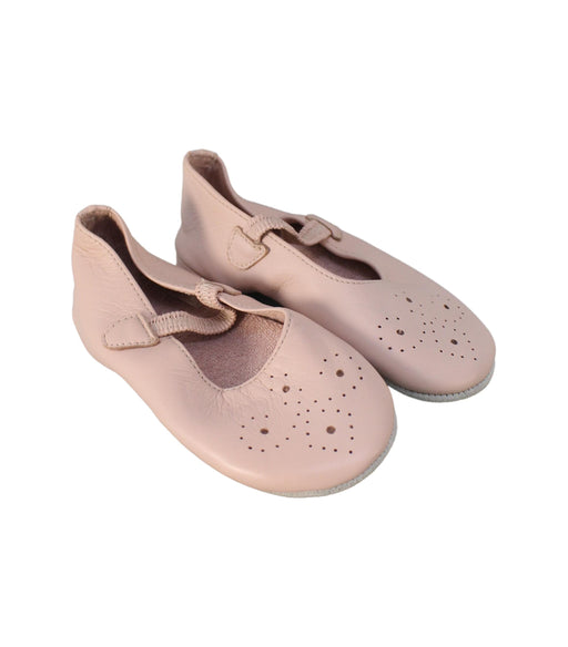A Beige Flats from Cyrillus in size 5T for girl. (Front View)