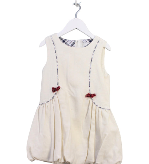 A Ivory Sleeveless Dresses from Chickeeduck in size 4T for girl. (Front View)