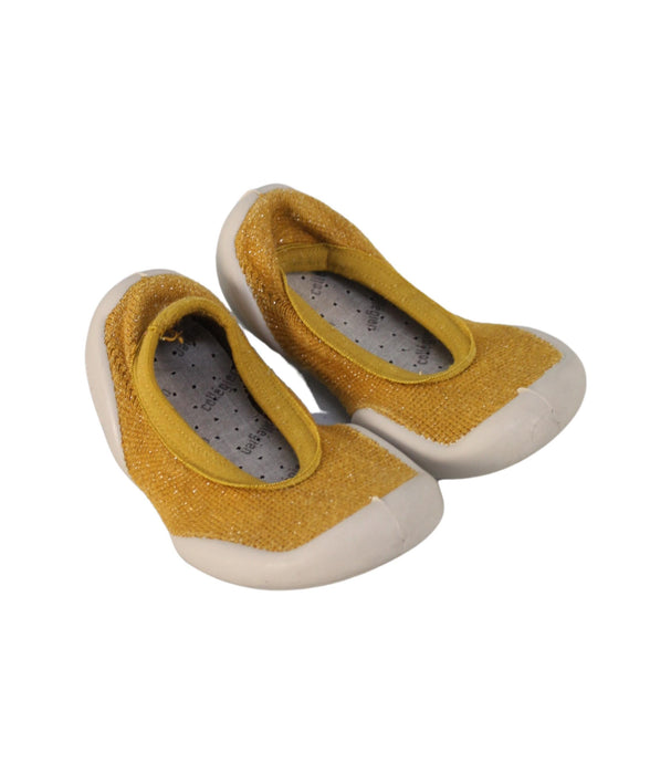 A Yellow Espadrilles from Collegien in size 3T for girl. (Front View)