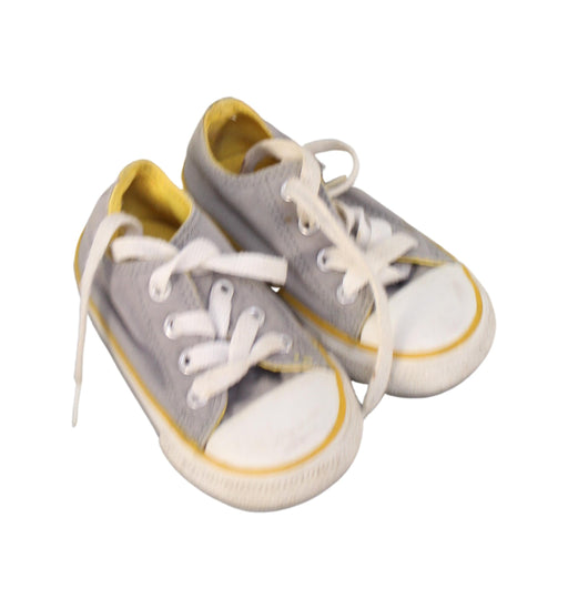 A Grey Sneakers from Converse in size 18-24M for girl. (Front View)