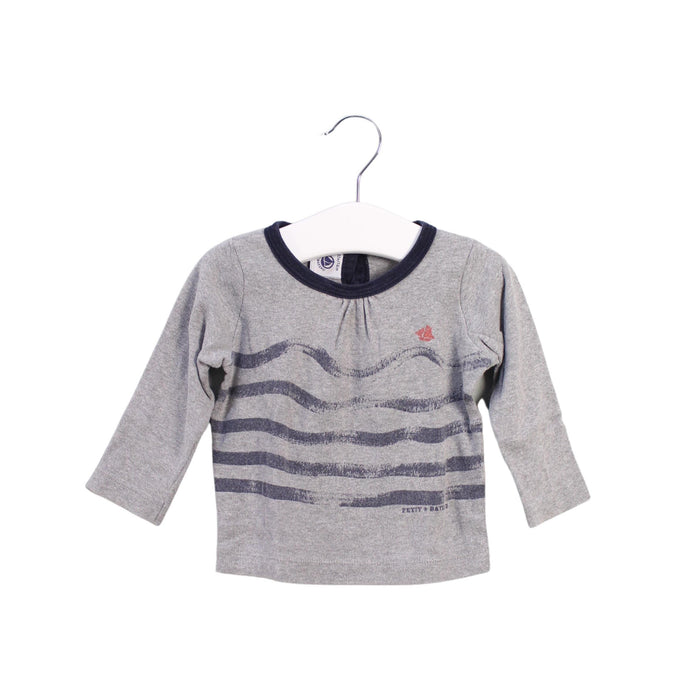 A Grey Long Sleeve Tops from Petit Bateau in size 6-12M for boy. (Front View)
