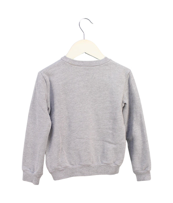 A Grey Crewneck Sweatshirts from Ground Zero in size 4T for girl. (Back View)