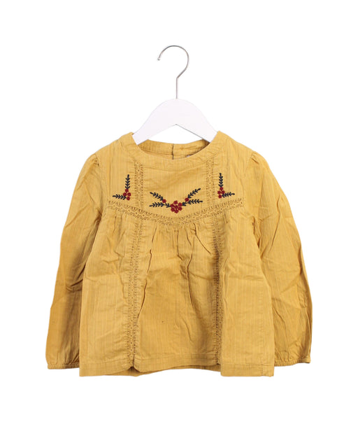 A Yellow Long Sleeve Tops from Cyrillus in size 6T for girl. (Front View)