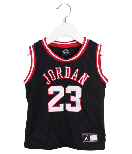 A Black Sleeveless Tops from Air Jordan in size 4T for boy. (Front View)