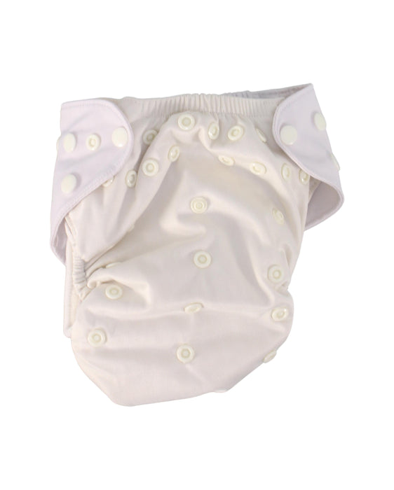 A Ivory Cloth Diapers from Just Peachy in size 0-3M for neutral. (Front View)