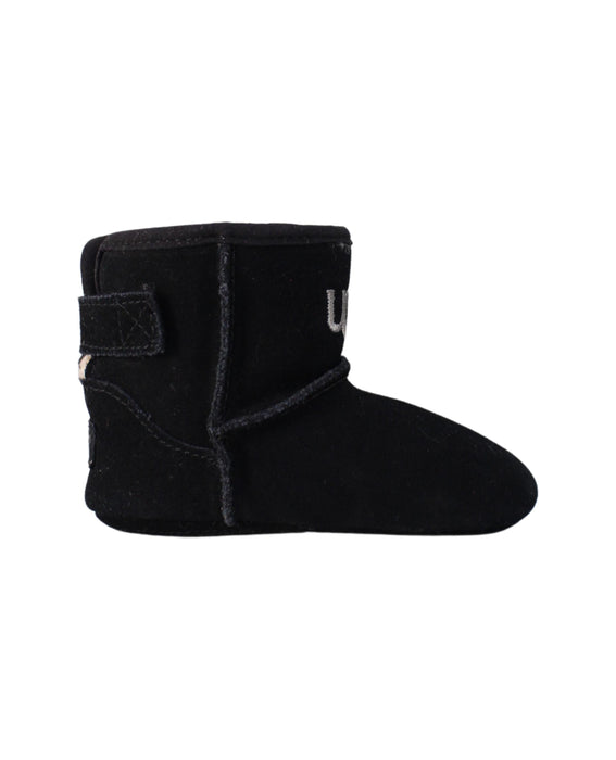 A Black Winter Boots from UGG in size 12-18M for girl. (Back View)