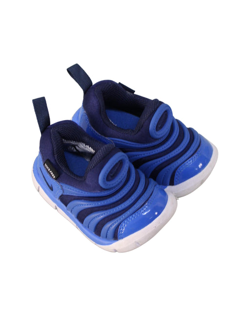 A Blue Sneakers from Nike in size 12-18M for boy. (Front View)