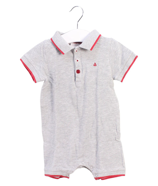 A Grey Short Sleeve Rompers from The Little White Company in size 6-12M for boy. (Front View)