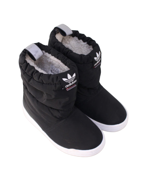 A Black Winter Boots from Adidas in size 6T for girl. (Front View)