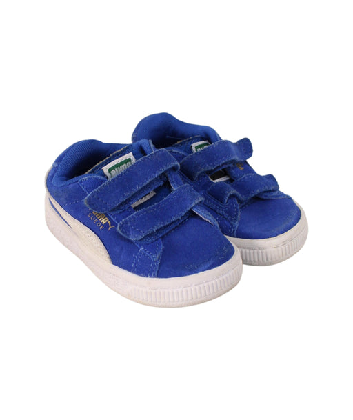 A Blue Sneakers from Puma in size 12-18M for girl. (Front View)