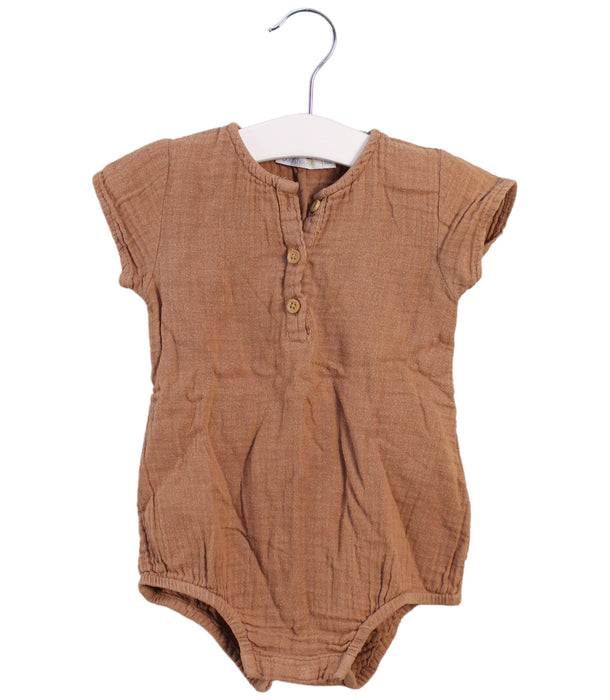 A Brown Short Sleeve Bodysuits from Bout'Chou in size 6-12M for girl. (Front View)