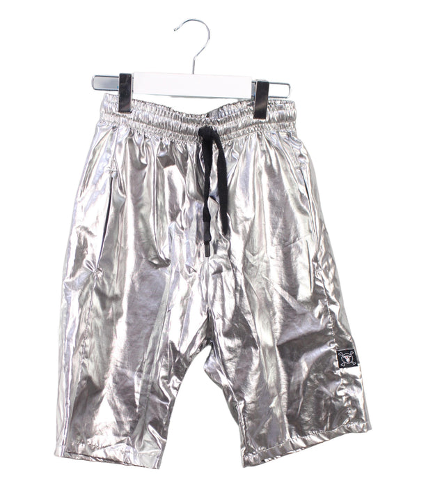 A Silver Shorts from Nununu in size 6T for boy. (Front View)