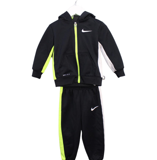 A Black Pants Sets from Nike in size 12-18M for boy. (Front View)