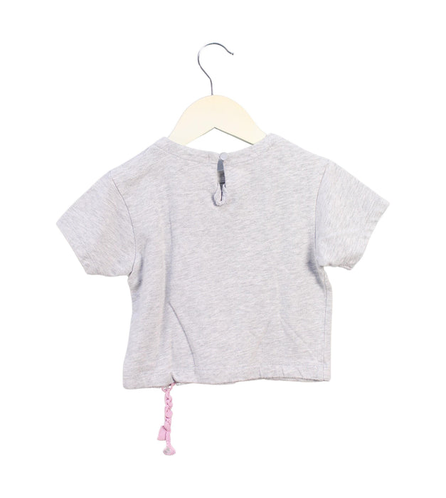 A Grey Short Sleeve Tops from Gingersnaps in size 4T for girl. (Back View)