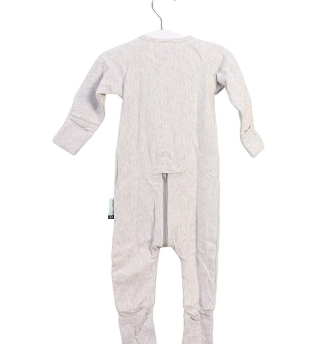 A White Long Sleeve Jumpsuits from ErgoPouch in size 3-6M for neutral. (Back View)