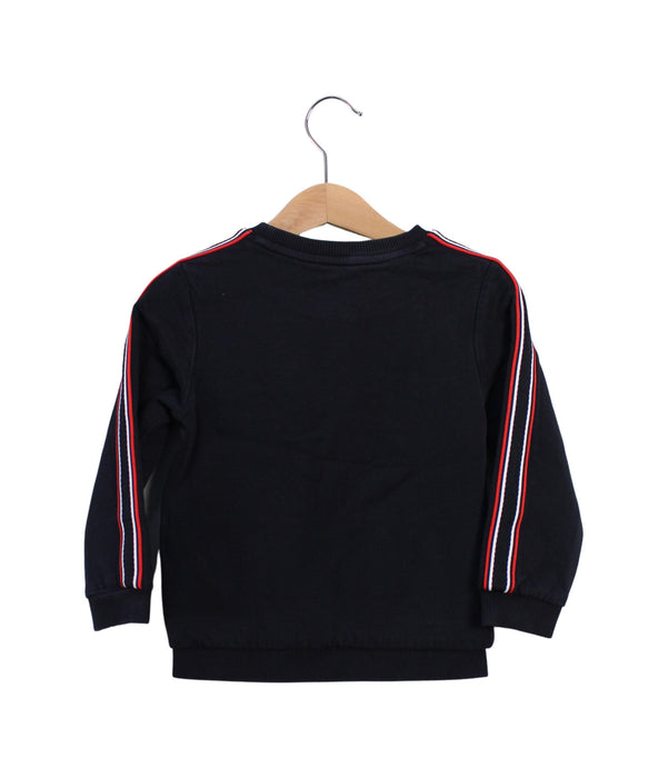 A Black Crewneck Sweatshirts from Fila in size 4T for boy. (Back View)