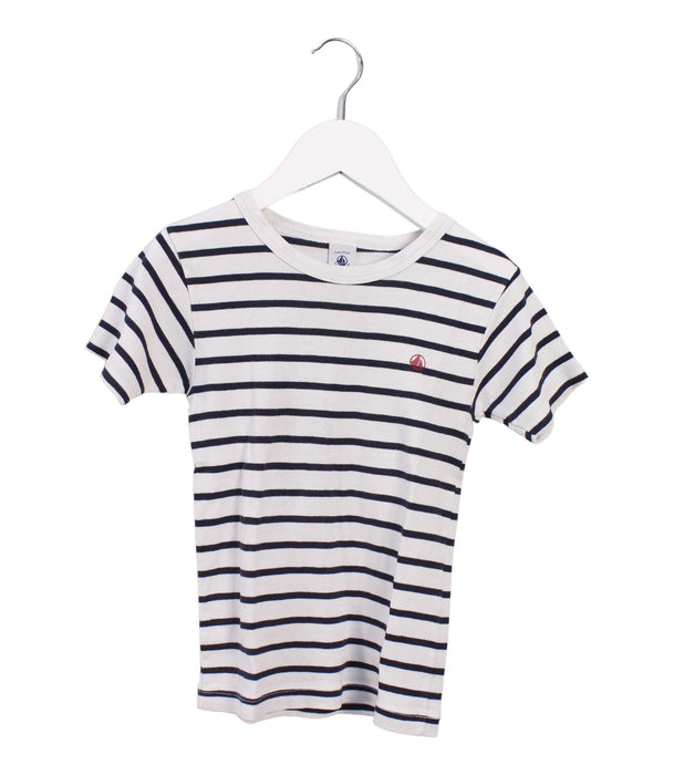 A Navy Short Sleeve Tops from Petit Bateau in size 6T for girl. (Front View)