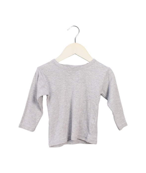 A Grey Long Sleeve Tops from Petit Bateau in size 3T for boy. (Front View)