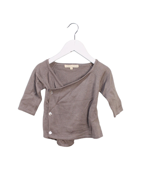 A Taupe Long Sleeve Tops from Alice à Paris in size 6-12M for girl. (Front View)