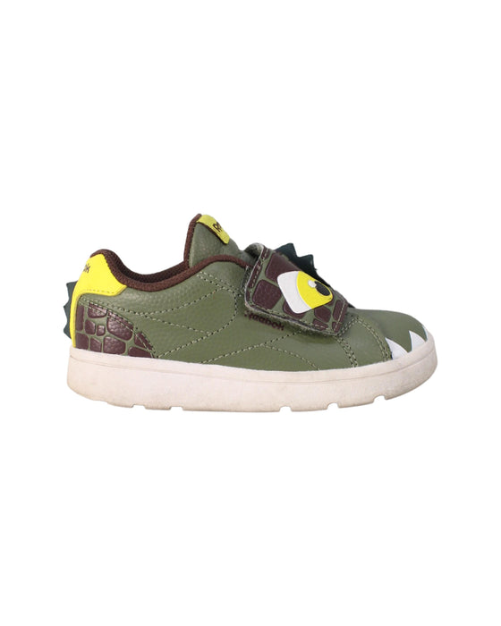 A Green Sneakers from Reebok in size 3T for boy. (Back View)