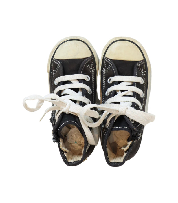 A Black Sneakers from Converse in size 4T for boy. (Back View)