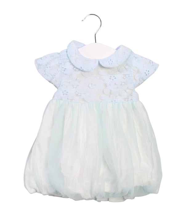 A White Dress Sets from Chickeeduck in size 6-12M for girl. (Front View)