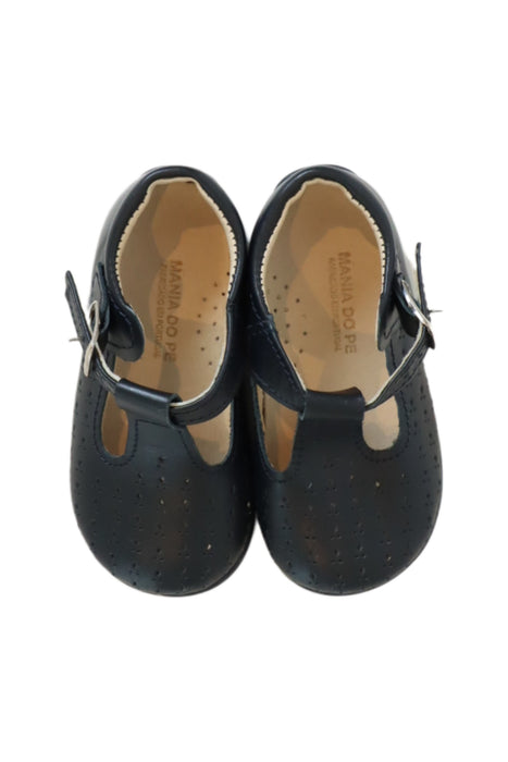 A Navy Sandals from Mania Do Pe in size 12-18M for girl. (Front View)