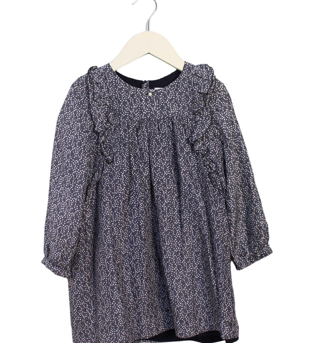 A Black Long Sleeve Dresses from Chloe in size 4T for girl. (Front View)