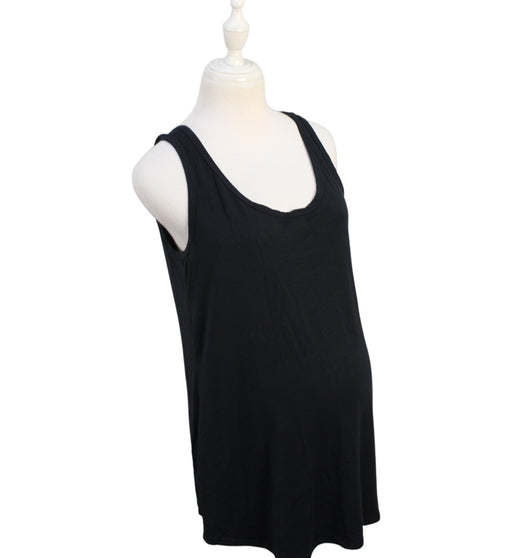 A Black Sleeveless Tops from Ingrid & Isabel in size L for maternity. (Front View)