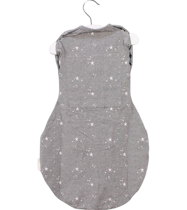 A Grey Sleepsacs from Happiest Baby in size O/S for neutral. (Back View)