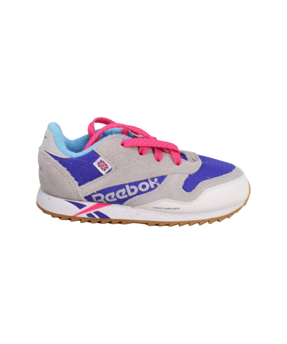 A Grey Sneakers from Reebok in size 3T for girl. (Back View)