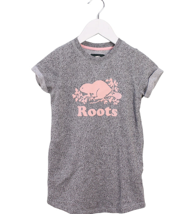 A Grey Short Sleeve Dresses from Roots in size 3T for girl. (Front View)