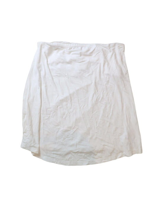A White Short Skirts from Isabella Oliver in size M for maternity. (Front View)