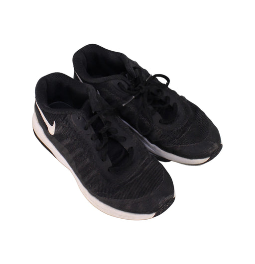 A Black Sneakers from Nike in size 7Y for boy. (Front View)