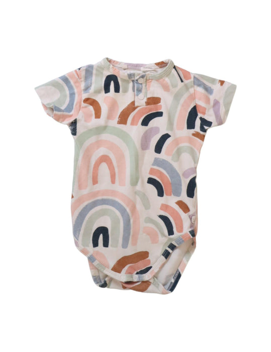 A Multicolour Short Sleeve Bodysuits from Snuggle Hunny in size 6-12M for girl. (Front View)