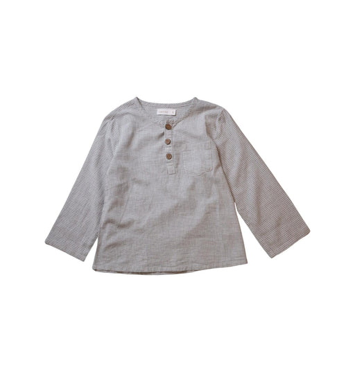 A Grey Long Sleeve Tops from Jamie Kay in size 5T for boy. (Front View)