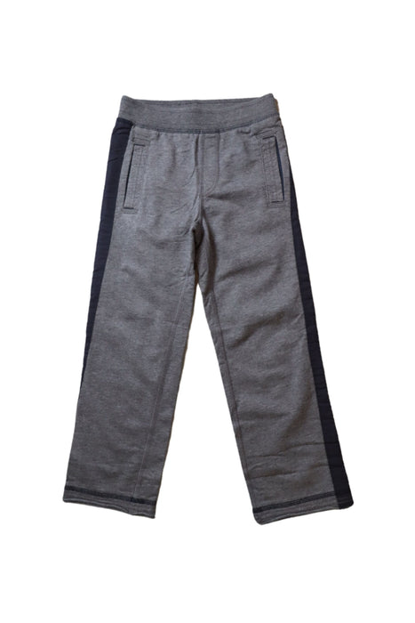 A Grey Sweatpants from Tea in size 5T for boy. (Front View)