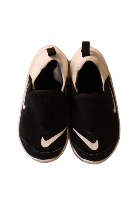 A Black Sneakers from Nike in size 3T for boy. (Front View)