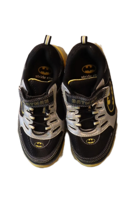 A Black Sneakers from Stride Rite in size 7Y for boy. (Front View)