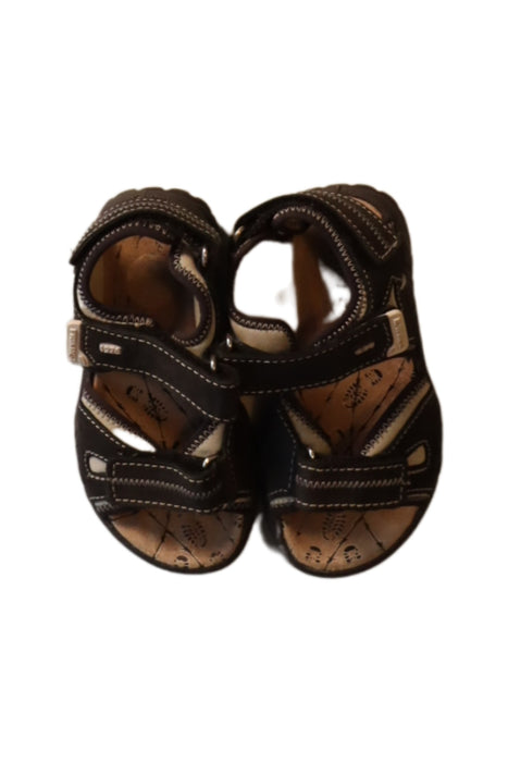 A Black Sandals from Primigi in size 4T for boy. (Front View)