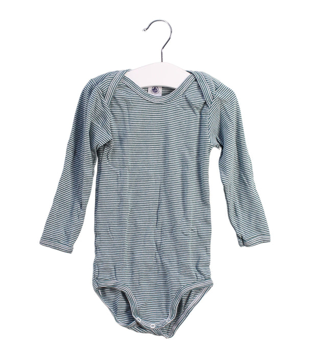 A White Long Sleeve Bodysuits from Petit Bateau in size 3T for boy. (Front View)