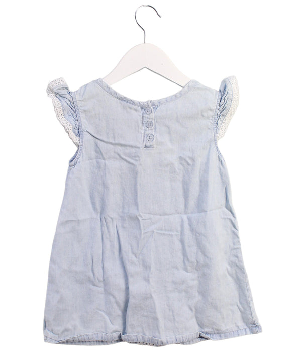 A Blue Short Sleeve Dresses from Tommy Hilfiger in size 6T for girl. (Back View)