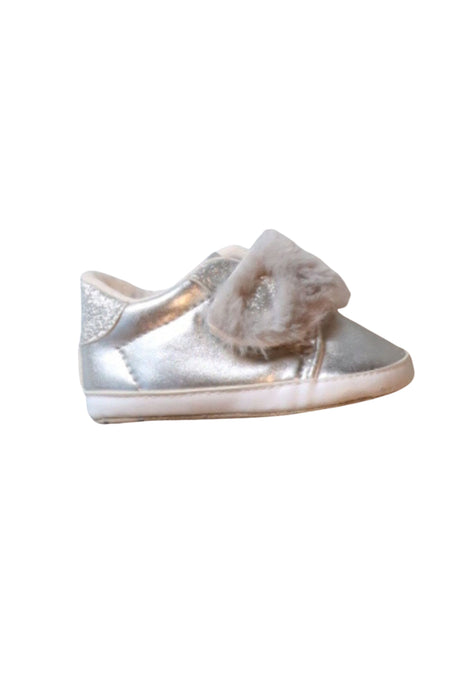 A Silver Sneakers from Chicco in size 12-18M for girl. (Front View)