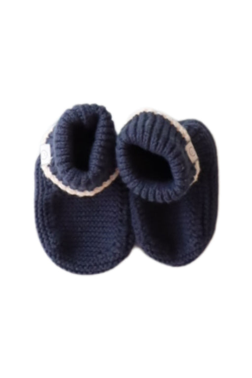 A Navy Booties from Mori in size 0-3M for boy. (Front View)